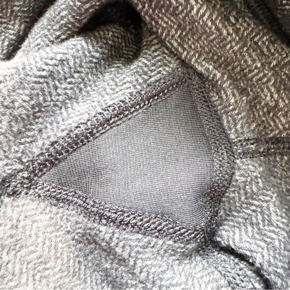 12. Lululemon Knit Herringbone Pattern Leggings W… - image 5